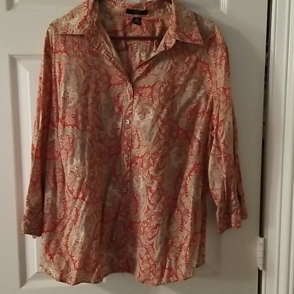 Blouse with 3/4 Length Sleeves